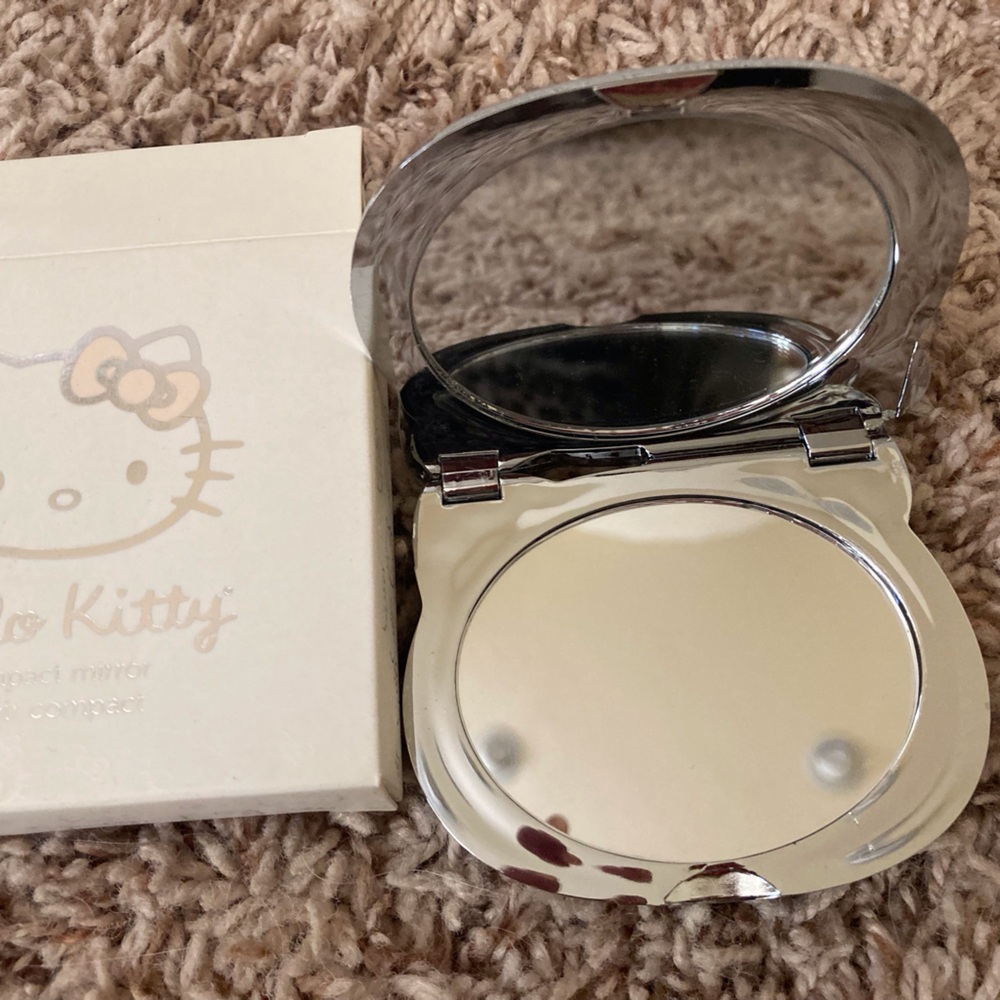 New in box Hello Kitty makeup mirror